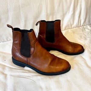 Brown Vagabond ankle boots Chelsea slip on size 7